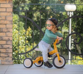 Tricicleta pentru copii PetiteMars Turbo Albastru 5 in 1 Multifunctionala, Vehicul de impins, Bicicleta cufara pedale, Cu maner de ghidaj, Detasabil, Roti din cauciuc, Pana la 25 kg, 1.5-5 ani