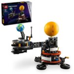 LEGO® Technic - Planeta pamant si luna pe orbita 42179, 526 piese