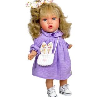 Papusa Nines DOnil, Susette Plumeti, cu parul blond, cu sunete, cu rochie mov, cu miros de vanilie, 45 cm
